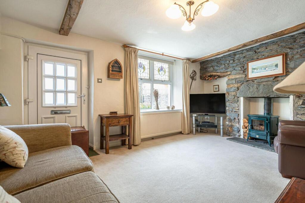Bens Row Cottage, The Lake District Backbarrow Bagian luar foto